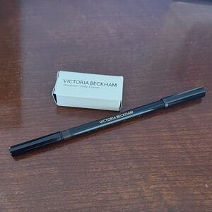 Victoria Beckham satin kajal Eyeliner with Sharpener in cocoa. Never opened.
